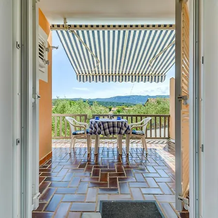Apartmani Bavaria Vrboska Exterior foto