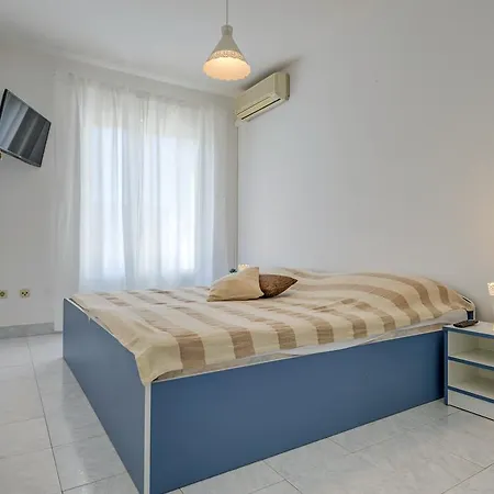 Apartmani Bavaria Vrboska Exterior foto