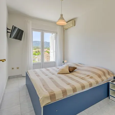 Apartmani Bavaria Vrboska Exterior foto