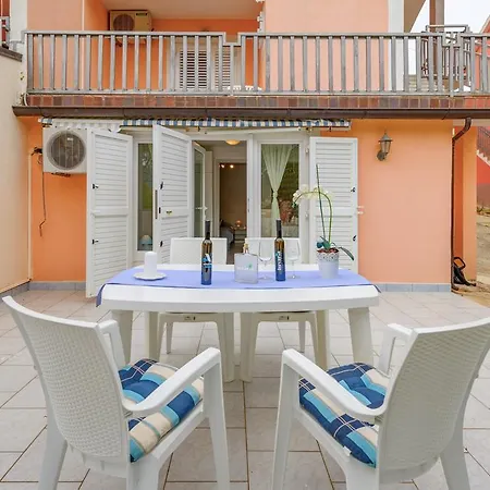 Apartmani Bavaria Vrboska Exterior foto